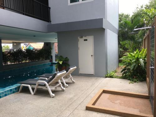 Beach Front Condo Centerviews Bangsaray Floor 6 - Tap to explore photos