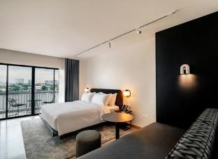 The StandardX, Bangkok Phra Arthit - Tap to explore photos