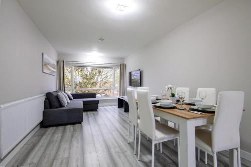 Stylish 2BR Retreat - Near Station, Free Parking - Tap to explore photos