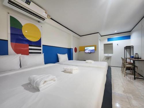 RYB Hostel Phuket Room Type - Triple Room