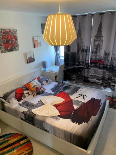 Lovely Spacious Holiday home next Hyde Park