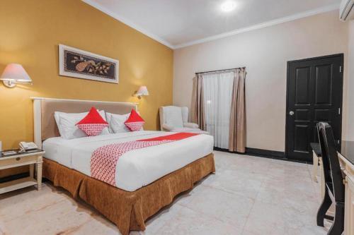 Sriwijaya Hotel - Tap to explore photos