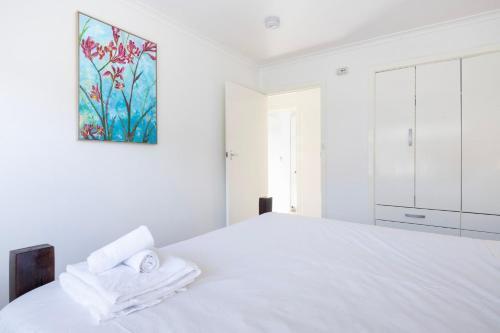 Villa Rosa Brunswick East - Tap to explore photos