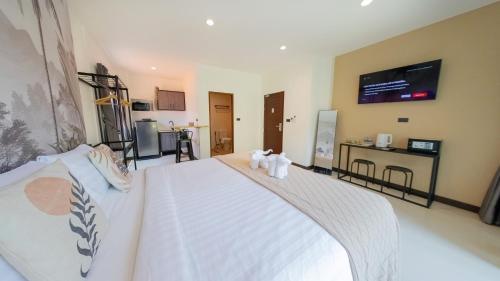 Mitsu Guesthouse - Tap to explore photos
