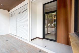 Mitsu Guesthouse, Karon Beach - Tap to explore photos