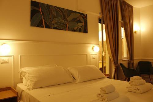 Don Raffaele Resort Roma - Guest House - Tap to explore photos