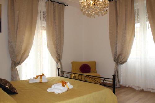 ART APARTMENT VILLA FIORELLI - Tap to explore photos
