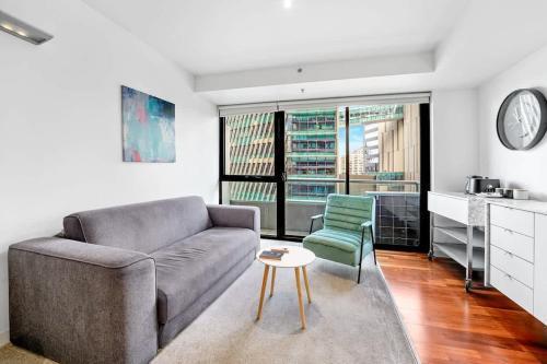 Perfect CBD Home Base at the Mondriane - Tap to explore photos