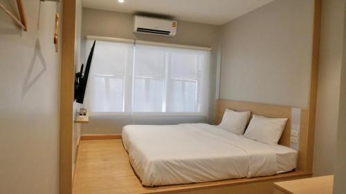 The Staytion Hotel at Sukhumvit - Tap to explore photos