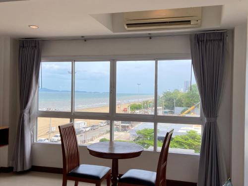 KP Seaview Jomtien Room Type - Standard with Sea View