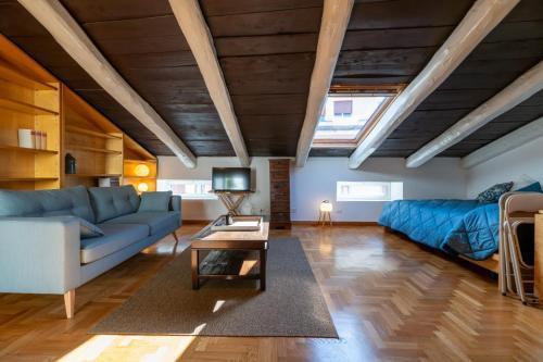 My Loft Sabina - Tap to explore photos