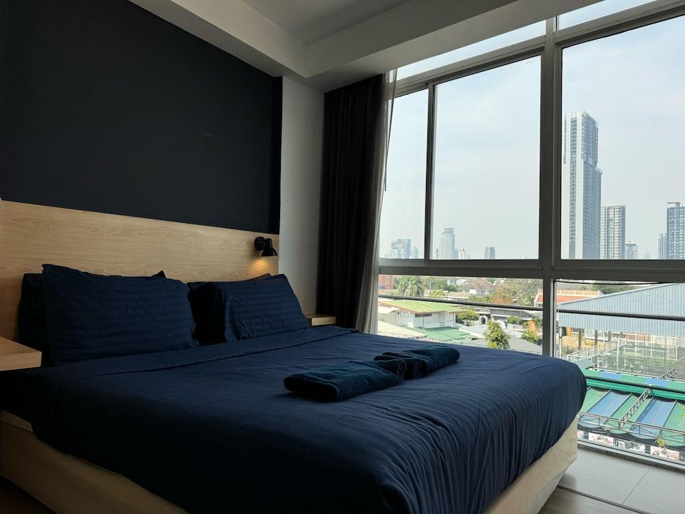 GP House Express Sukhumvit 81 - Tap to explore photos