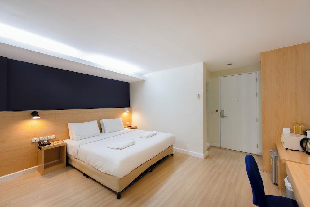 GP House Express Sukhumvit 81 Room Type - Basic Double Room, Non Smoking, Private Bathroom GP House Express Sukhumvit 81 Room Type - Basic Double Room, Non Smoking, Private Bathroom