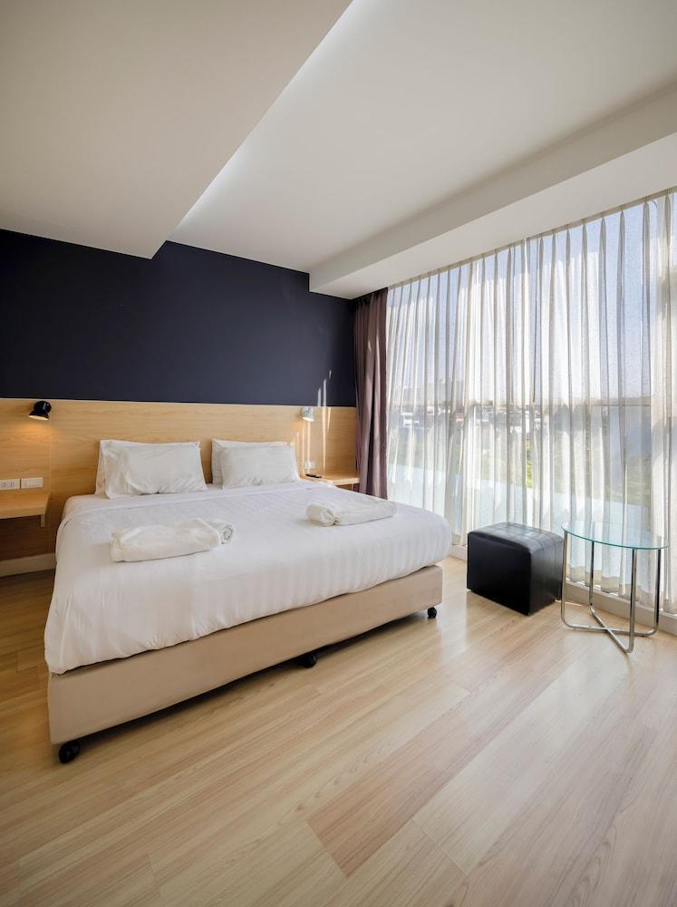 GP House Express Sukhumvit 81 Room Type - Standard Double Room, Non Smoking, Canal View