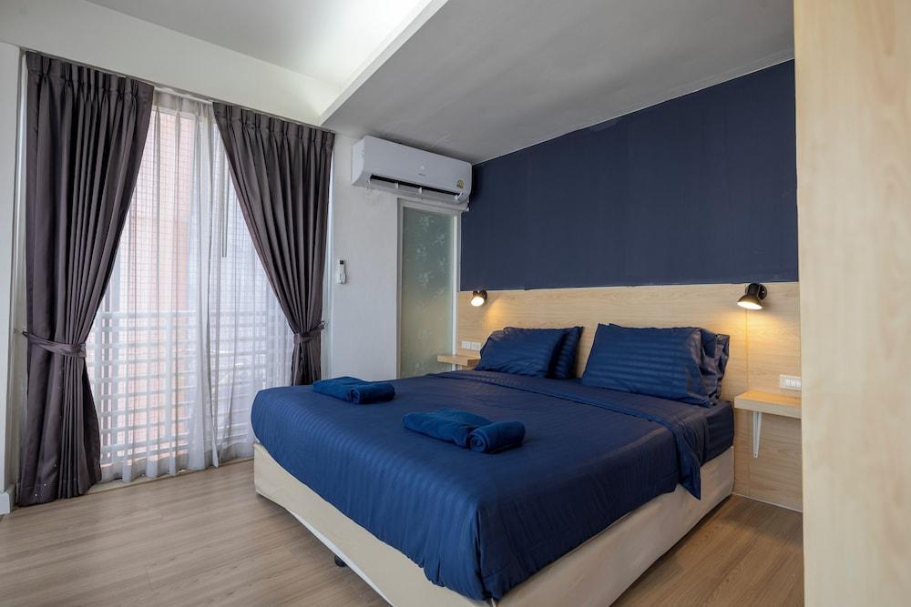 GP House Express Sukhumvit 81 Room Type - Comfort Double Room, Kitchenette, City View
