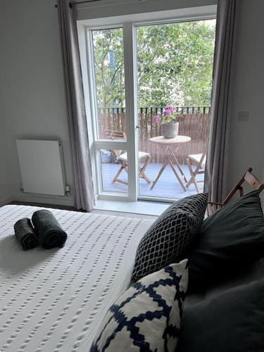Easy location, Brand-new Flat! - Tap to explore photos