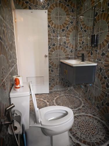Fora Boutique Hotel - Tap to explore photos