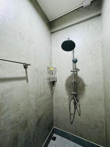 Charming Hostel Room Type - Bed in 6-Bed Mixed Dormitory Room