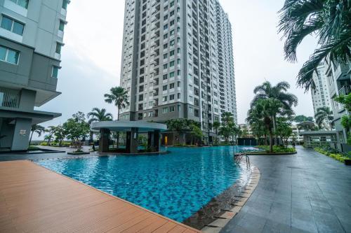 Stylish 1-bedroom in central Jakarta, SCBD - Tap to explore photos