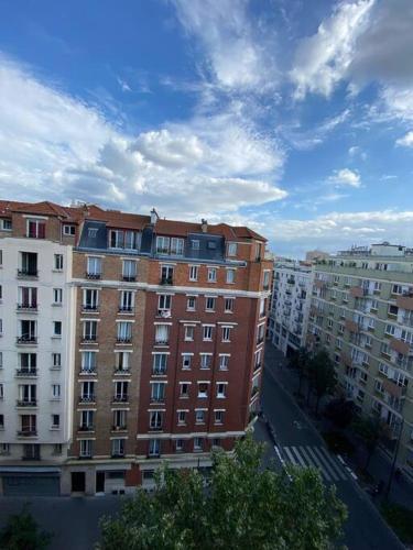 Studio Neuf, Calme, Lumineux, 8e etage