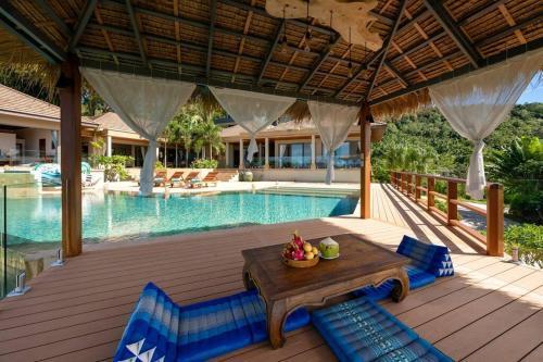 Baan Faahsai5 bedroom 家庭海景半山别墅 - Tap to explore photos