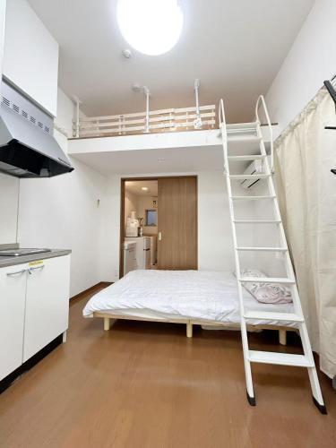 Ikebukuro Center! Ikebukuro 6min walk!池袋中心地带! 池袋车站步行6分!loft阁楼!公寓干湿分离! 智能马桶! 高速无限制网路! 103BK - Tap to explore photos