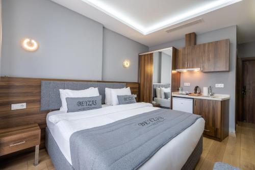 Beyzas Hotels & Suites Room Type - Deluxe Double Room with Balcony