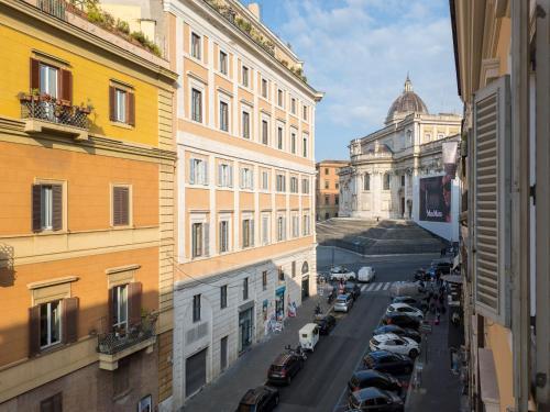 The Best Rent - Two-bedroom apartment in Santa Maria Maggiore - Tap to explore photos