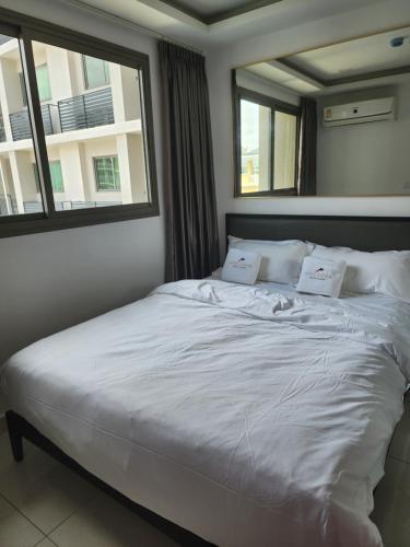 Arcadia Continental Resort, Pattaya - Tap to explore photos