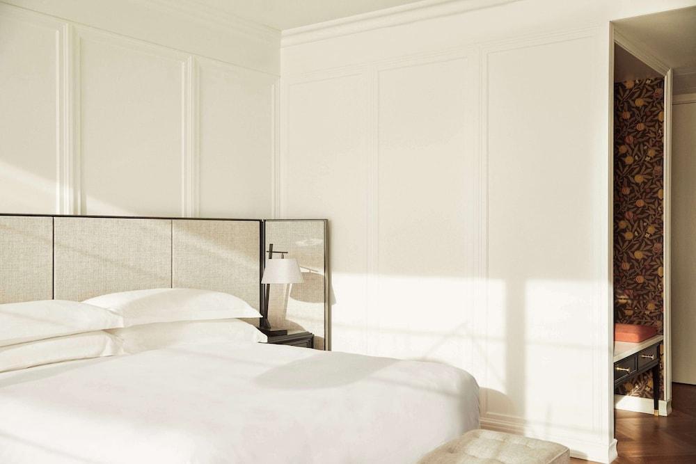 Park Hyatt London River Thames Room Type - 1 KING BED DELUXE