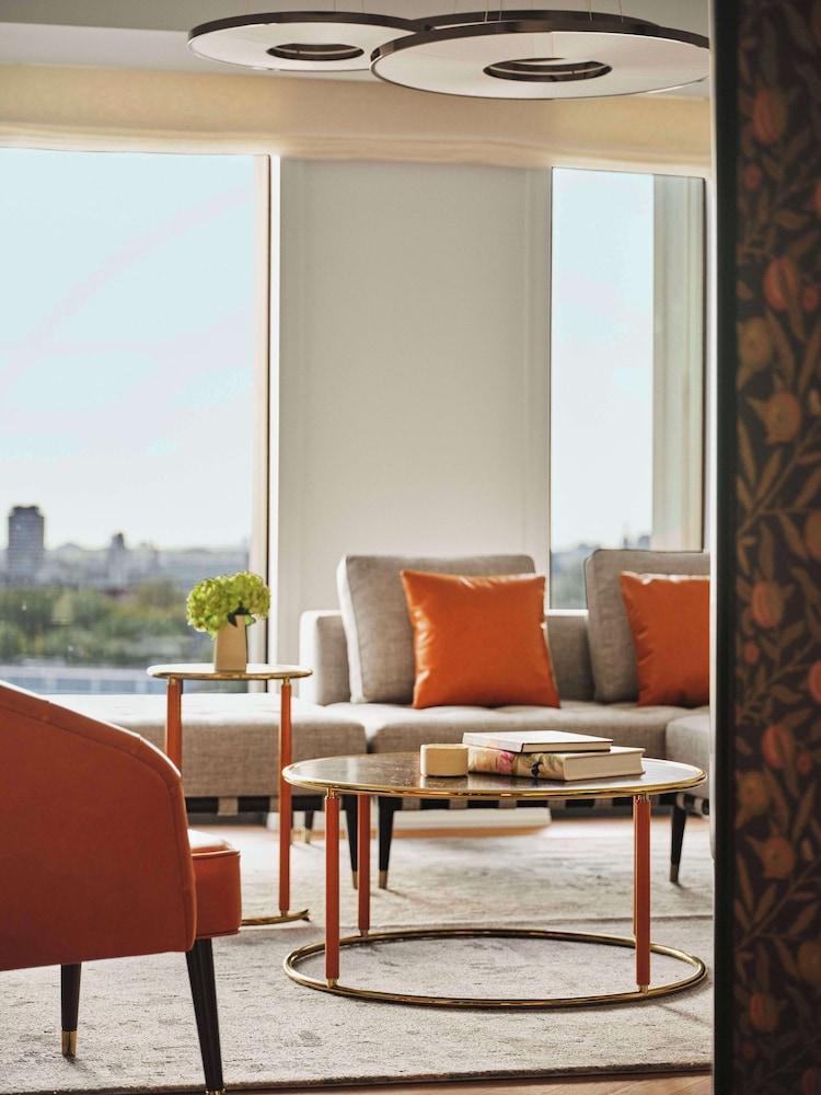 Park Hyatt London River Thames Room Type - PARK SUITE DELUXE
