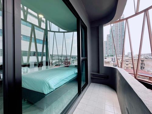 14 Sathorn Hotel No-Parking - Tap to explore photos