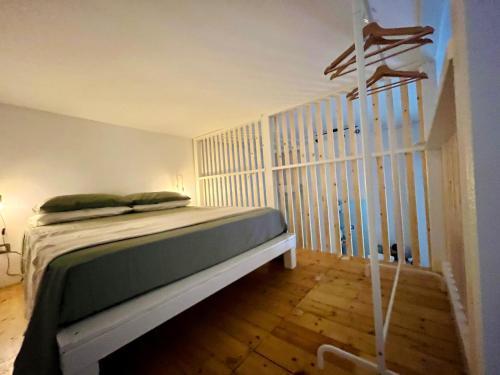 Leonardo Guest House Roma - Tap to explore photos