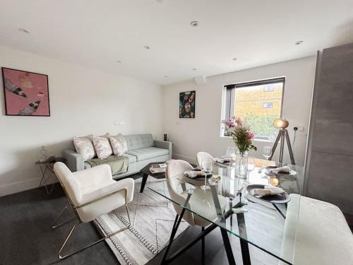 Modern one bedroom flat in the Heart of London - Tap to explore photos