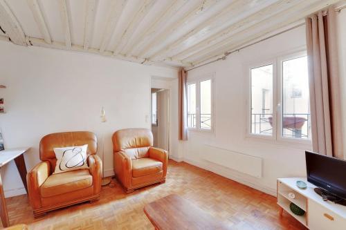 GuestReady - Appartement arty cosy et très central - Tap to explore photos