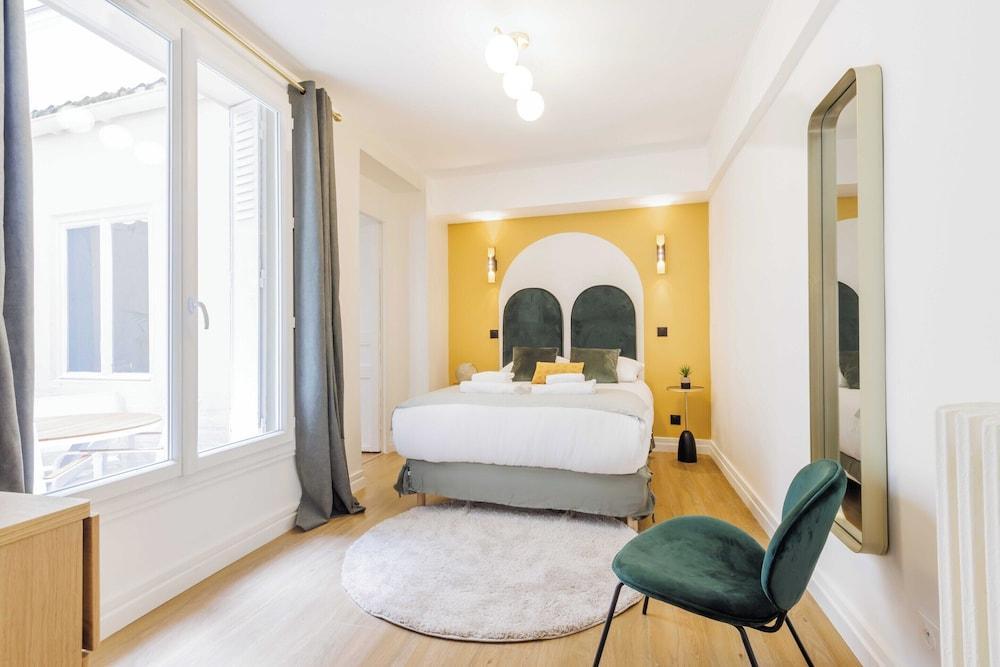 Superb Apartment With Patio 6p/2bdr - Opera/grands Boulevards - Tap to explore photos