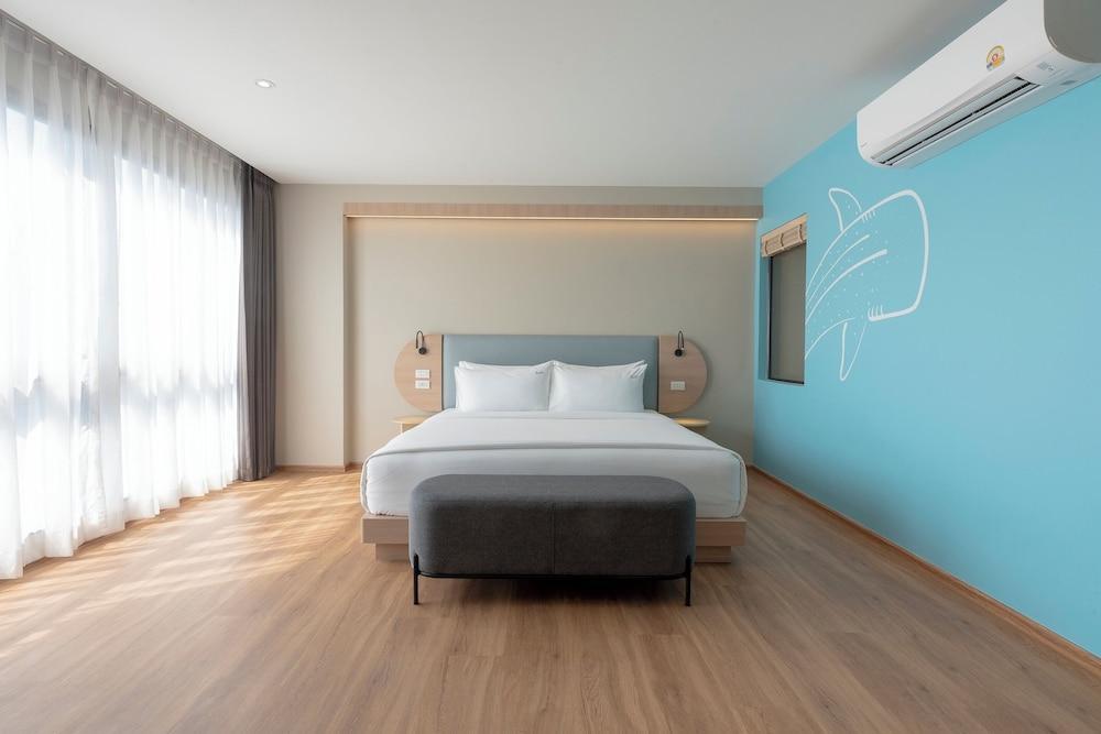 P-Park Hotel Pattaya Room Type - Deluxe Premier