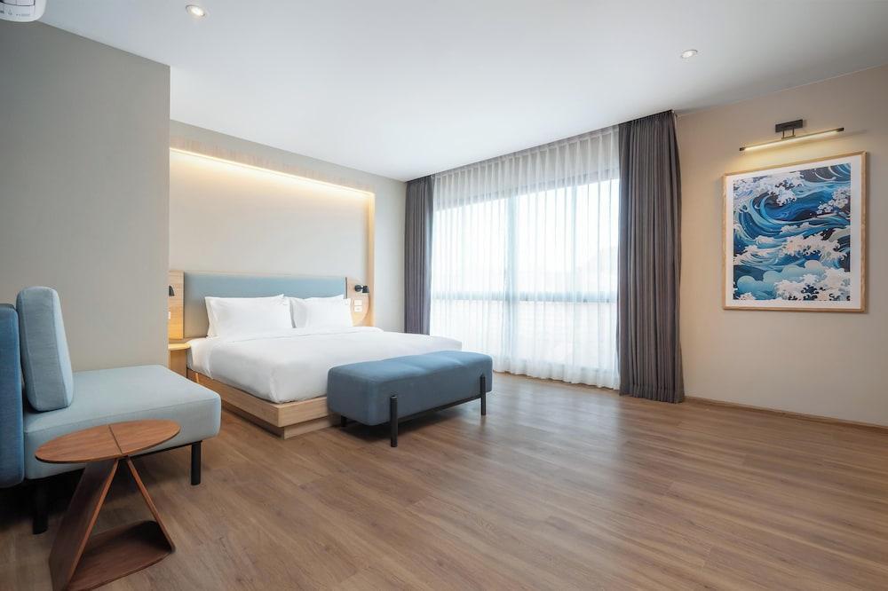 P-Park Hotel Pattaya Room Type - Deluxe Double Room