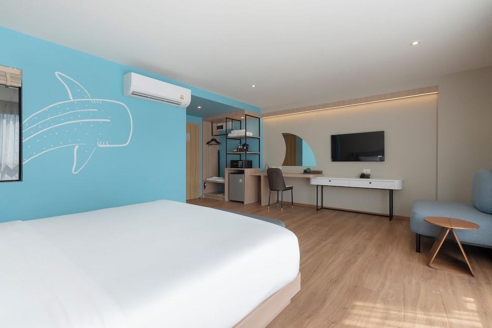 P-Park Hotel Pattaya - Tap to explore photos