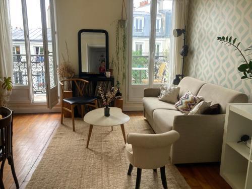 Appart 54m2 quartier Jourdain 75020 etage 5 sans ascenseur - Tap to explore photos