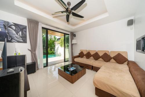 The fin villa rawai 2 bedroom - Tap to explore photos