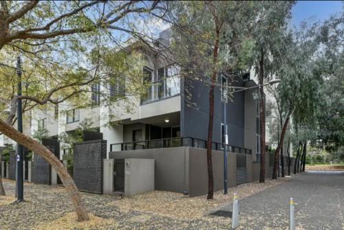 Docklands Serenity Room Type - Four-Bedroom House Docklands Serenity Room Type - Four-Bedroom House