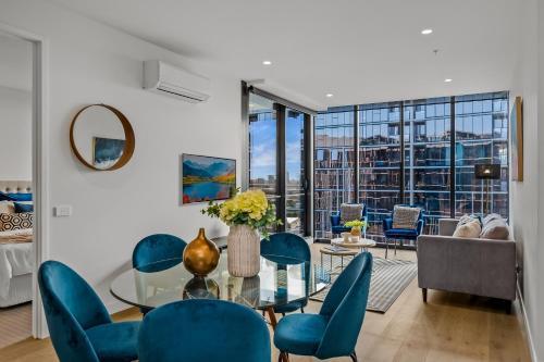 WOW Self-Contained Apartment on Tarver - Tap to explore photos