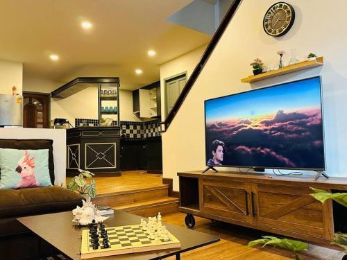 House 4 rooms 5beds, Thonglor BTS - Tap to explore photos