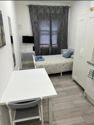 Cosy flat by Hyde Park- 15 - Tap to explore photos