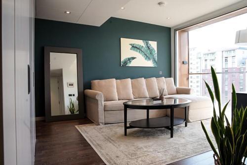 Chic Luxury Living in Battersea Power Station - Tap to explore photos