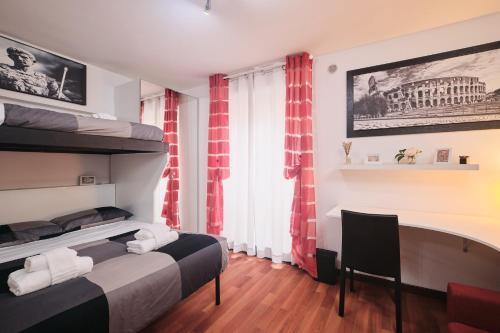 Trastevere Apartment Roma centro con wifi e netflix - Tap to explore photos