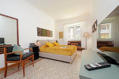 YCH-Riboty House al Vaticano