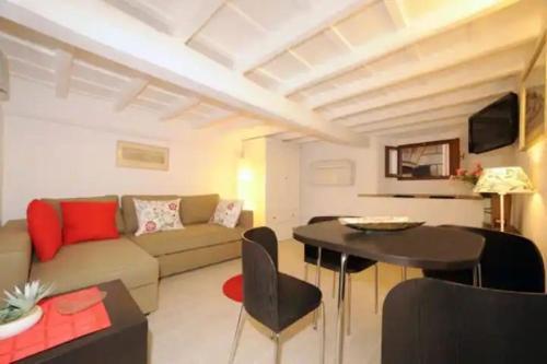 PANTHEON APARTMENT in the Heart of Rome - Tap to explore photos
