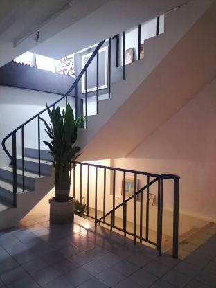 ONEWAY Guest House BKK - Tap to explore photos